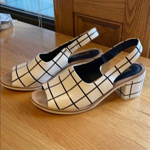 Black and white sling chunky heel